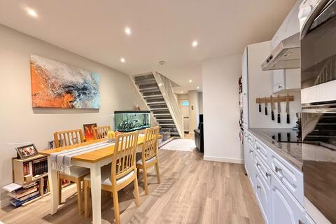 2 bedroom terraced house for sale, Pimpernel Close, Locks Heath