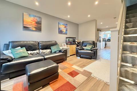 2 bedroom terraced house for sale, Pimpernel Close, Locks Heath
