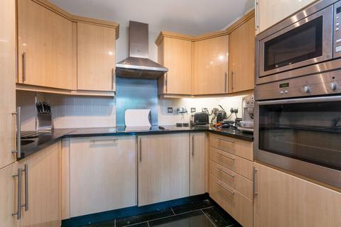 Uxbridge Road, Ealing, London, W5
