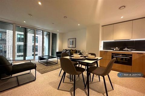 1 bedroom apartment to rent, Bouchon Point, Cendal Crescent, E1
