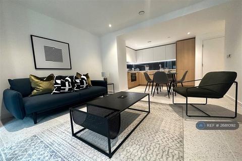 1 bedroom apartment to rent, Bouchon Point, Cendal Crescent, E1