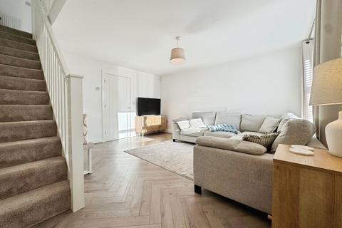 3 bedroom semi-detached house for sale, Lampman Way, Worksop S81