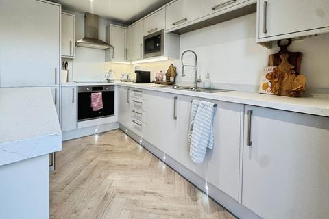3 bedroom semi-detached house for sale, Lampman Way, Worksop S81