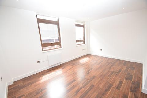 Studio to rent, Mendy Street, Buckinghamshire HP11