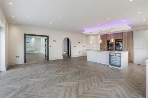 undefined, King Hill, West Malling ME19