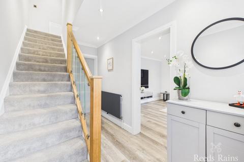 3 bedroom terraced house for sale, Bilsdale Grove, East Yorkshire HU9