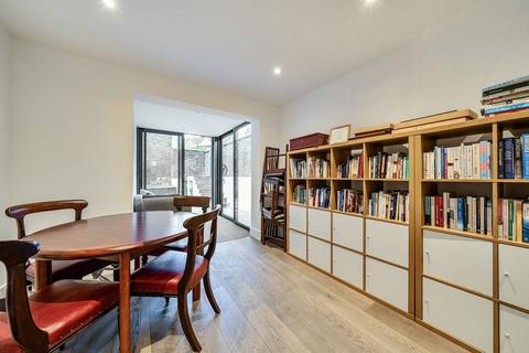4 bedroom end of terrace house to rent, Cranbury Road, Sands End, London, SW6