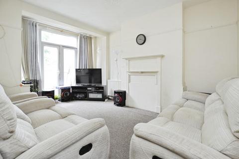 3 bedroom house for sale, Eastern Avenue, Ilford