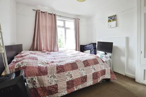 3 bedroom house for sale, Eastern Avenue, Ilford