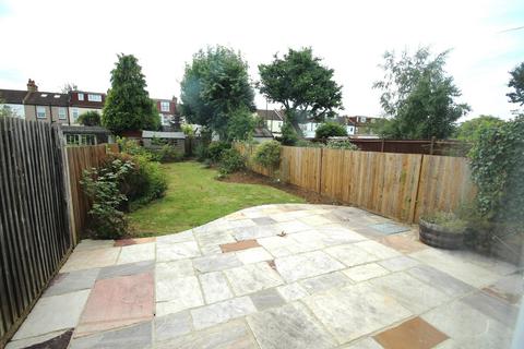 4 bedroom terraced house to rent, Durban Road, Beckenham, BR3