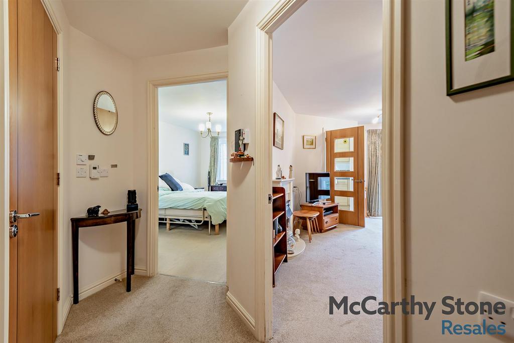 8673918-interior02-800.jpg