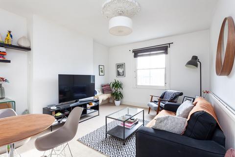 1 bedroom flat to rent, North Villas, London, NW1