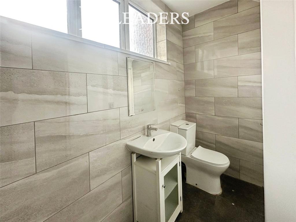 Bathroom (2)