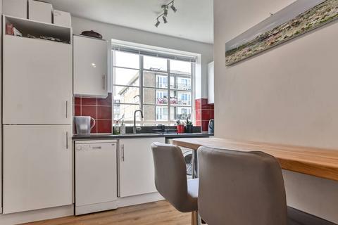 2 bedroom flat for sale, Kingsmill Terrace, St John's Wood, London, NW8