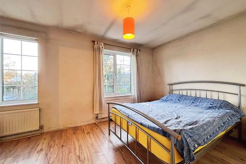 3 bedroom terraced house for sale, Hatherwood, Yateley, Hampshire