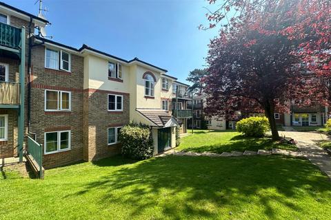 1 bedroom flat for sale, Alexandra Park, Queen Alexandra Road, High Wycombe HP11