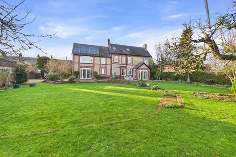 7 bedroom detached house for sale, 20 York Road, Driffield, YO25 5AU