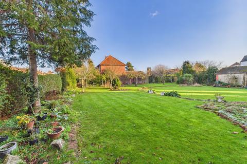 7 bedroom detached house for sale, 20 York Road, Driffield, YO25 5AU