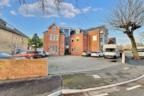 3 bedroom flat for sale, Weymouth