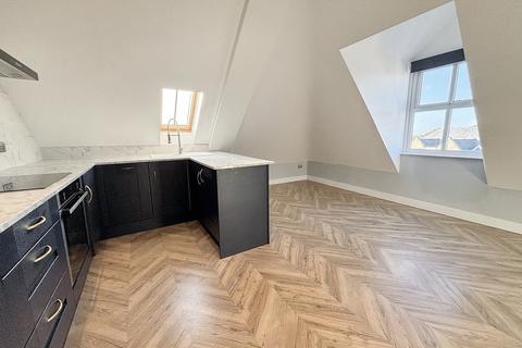 3 bedroom flat for sale, Weymouth