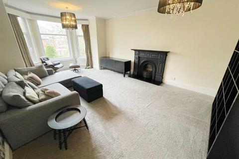 2 bedroom apartment to rent, Parkfield Road South, Didsbury, Manchester