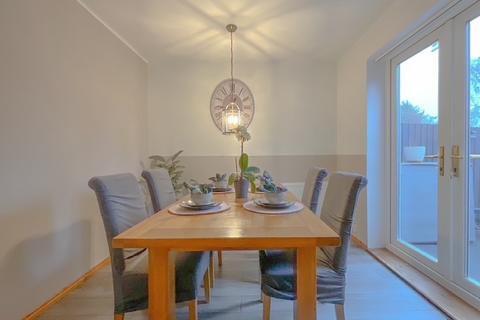 3 bedroom semi-detached house for sale, Harrowden Road, Doncaster DN2