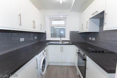1 bedroom flat to rent, Top Flat, 19-21 Boltro Road, Haywards Heath