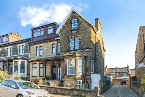 5 bedroom end of terrace house for sale, Fairfield Road, Bradford BD8