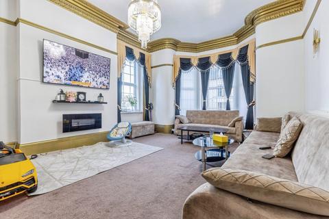 5 bedroom end of terrace house for sale, Fairfield Road, Bradford BD8