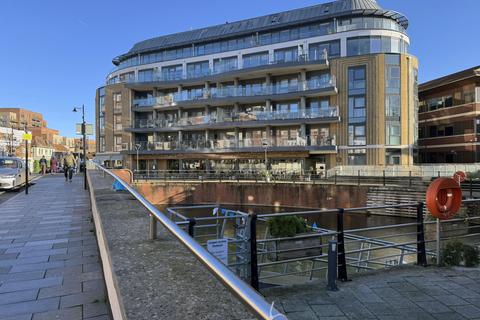 2 bedroom flat for sale, Apartment 40, The Picturehouse, Bridge Avenue, Maidenhead, Berkshire SL6 1AF