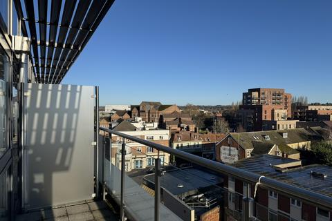 2 bedroom flat for sale, Apartment 40, The Picturehouse, Bridge Avenue, Maidenhead, Berkshire SL6 1AF