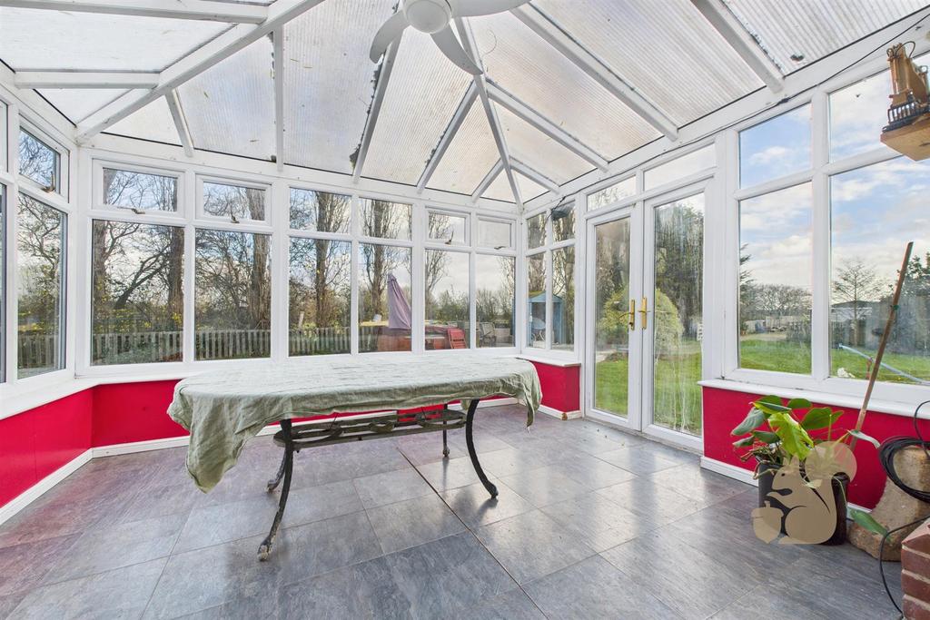 Sunroom bungalow