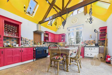 5 bedroom detached house for sale, The Strood, Colchester CO5
