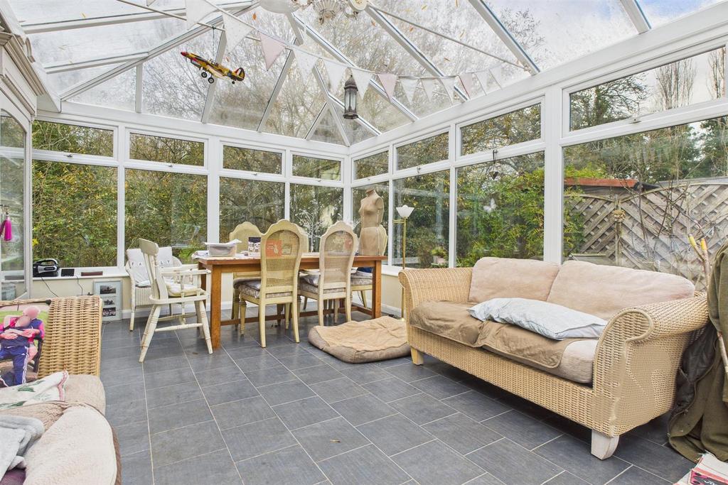 Sunroom annex