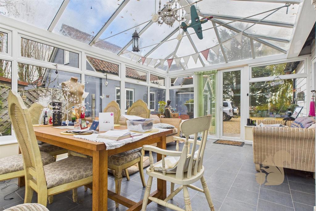 Sunroom annex