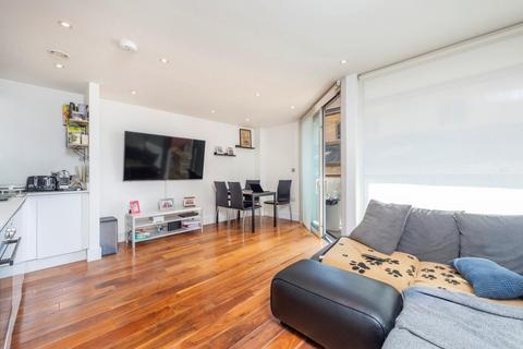 2 bedroom flat for sale, Flower Lane, Mill Hill, NW7