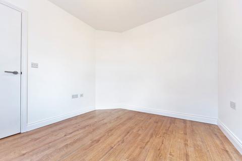 1 bedroom apartment to rent, St. Botolphs Street, Colchester, Essex, CO2