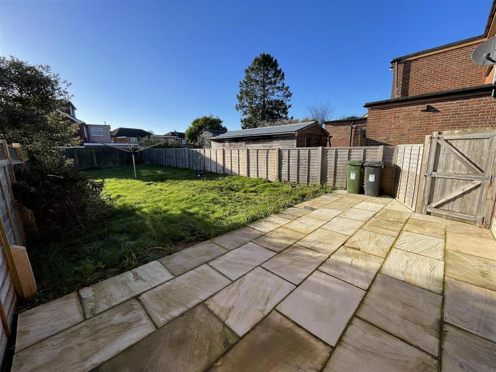 37 Victena Road garden.jpeg