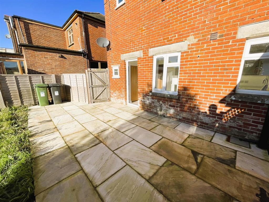 37 Victena Road patio.jpeg