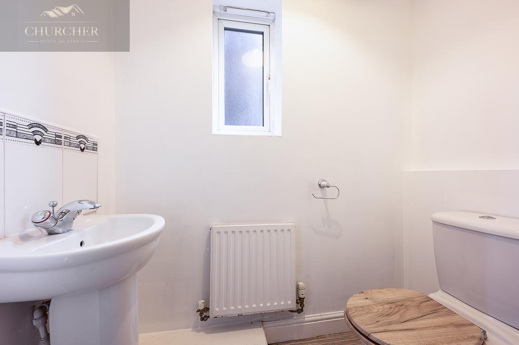 3b Moss Lane-12