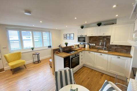2 bedroom terraced house to rent, Mumbles, George Bank