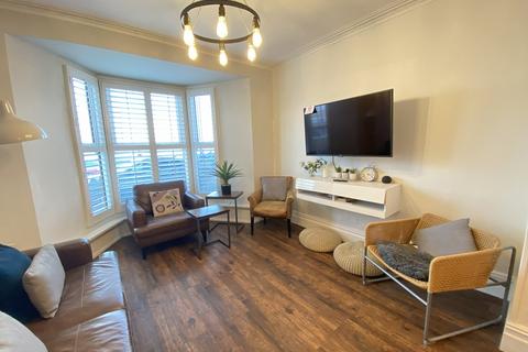4 bedroom end of terrace house to rent, Mumbles, Mumbles Road