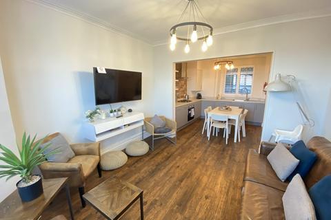 4 bedroom end of terrace house to rent, Mumbles, Mumbles Road