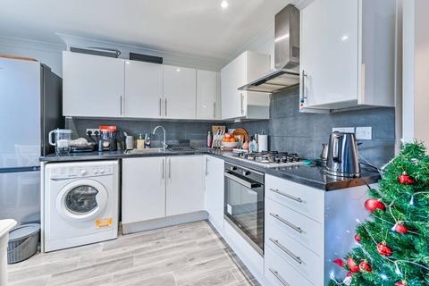 1 bedroom flat for sale, Springdale Road, Hackney, London, N16