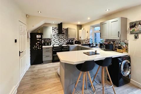 3 bedroom end of terrace house for sale, Burton Road, Swadlincote DE11