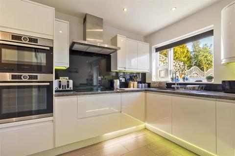 3 bedroom semi-detached house for sale, Ringmer Road, Worthing