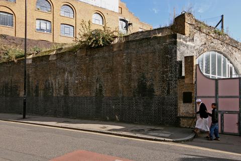 Industrial unit to rent, Pinchin St London E1 1SA