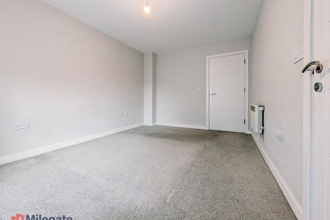 2 bedroom flat to rent, Chichester Road, Southend-On-Sea SS1