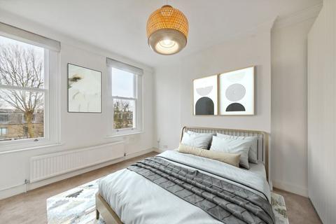 2 bedroom flat to rent, Greencroft Gardens, London NW6