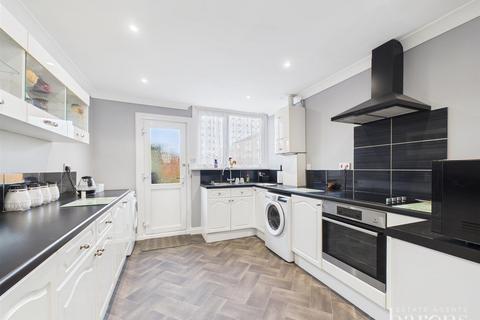 undefined, Elizabeth Road, Basingstoke RG22